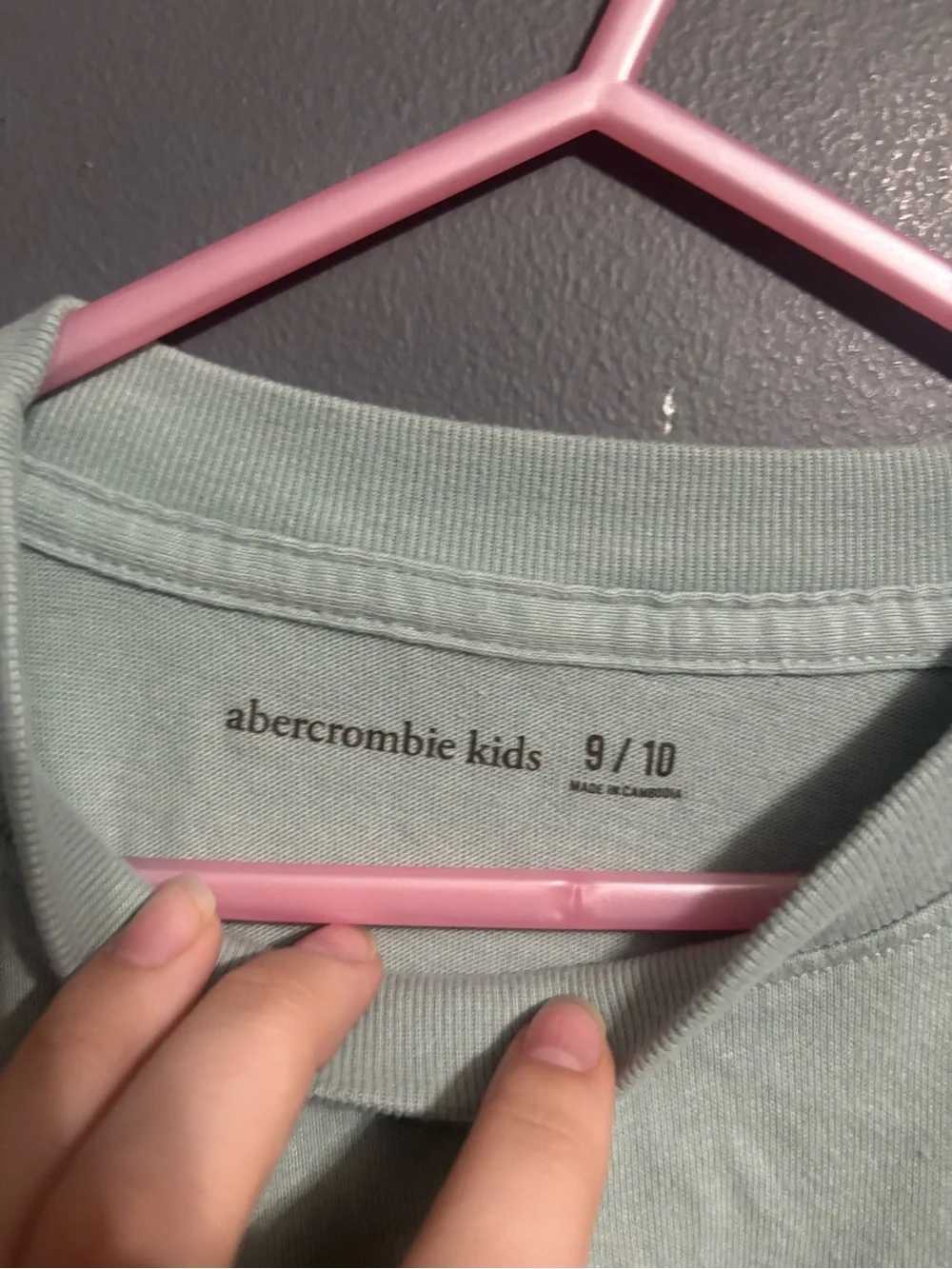 abercrombie kids Green preppy NYC Statue of Liberty cropped Graphic Tee kid 9/10